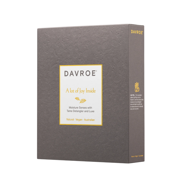 Coffret de Noël Davroe Moisture Senses, vue de trois quarts
